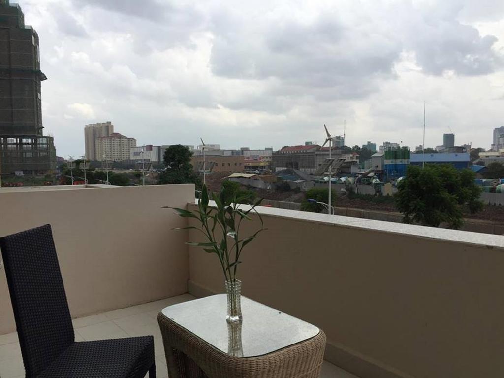 K9 Riverside Hotel Phnom Penh Eksteriør billede